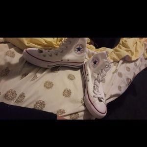 White converse